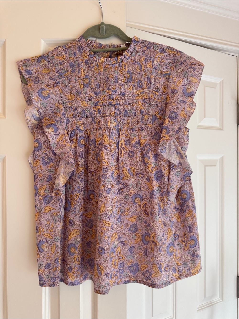 NWOT Love the Label  Lavender Floral Ruffle Sleeve Blouse size XS